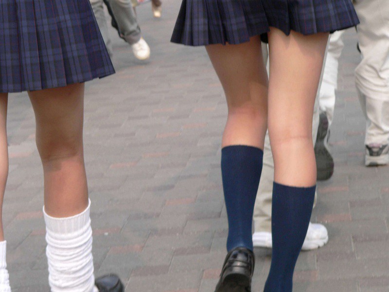 女子校生のスカートの魅力