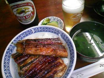 イチビキの鰻丼とビール